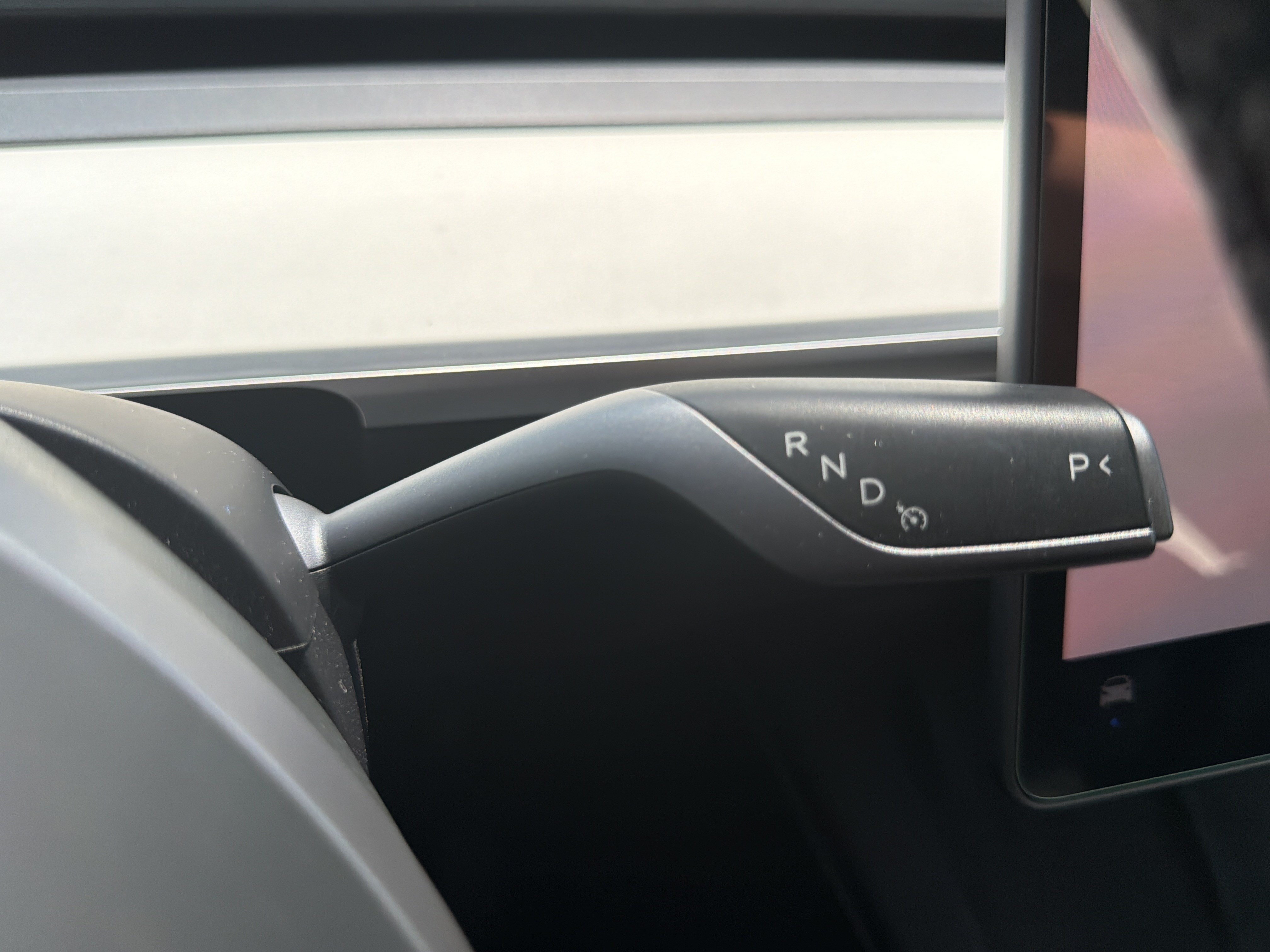 Used 2023 Tesla Model Y AWD image 29