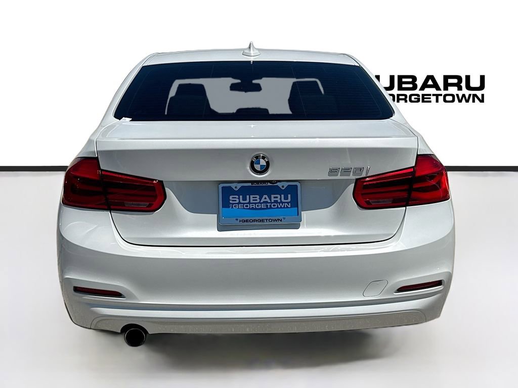 Used 2018 BMW 320i Sedan RWD image 7