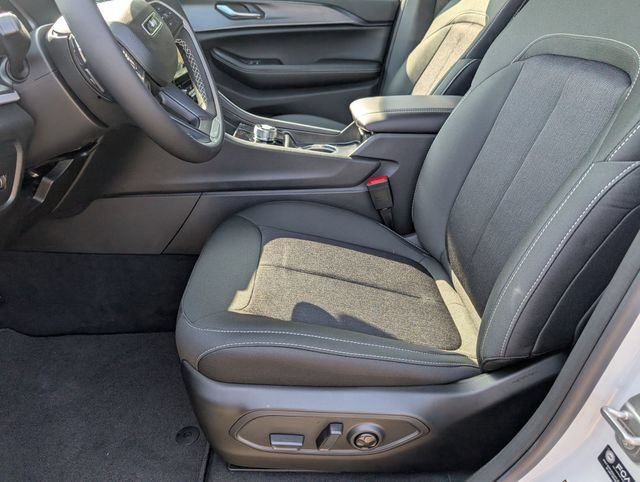 New 2026 Jeep Grand Cherokee L Laredo RWD image 11