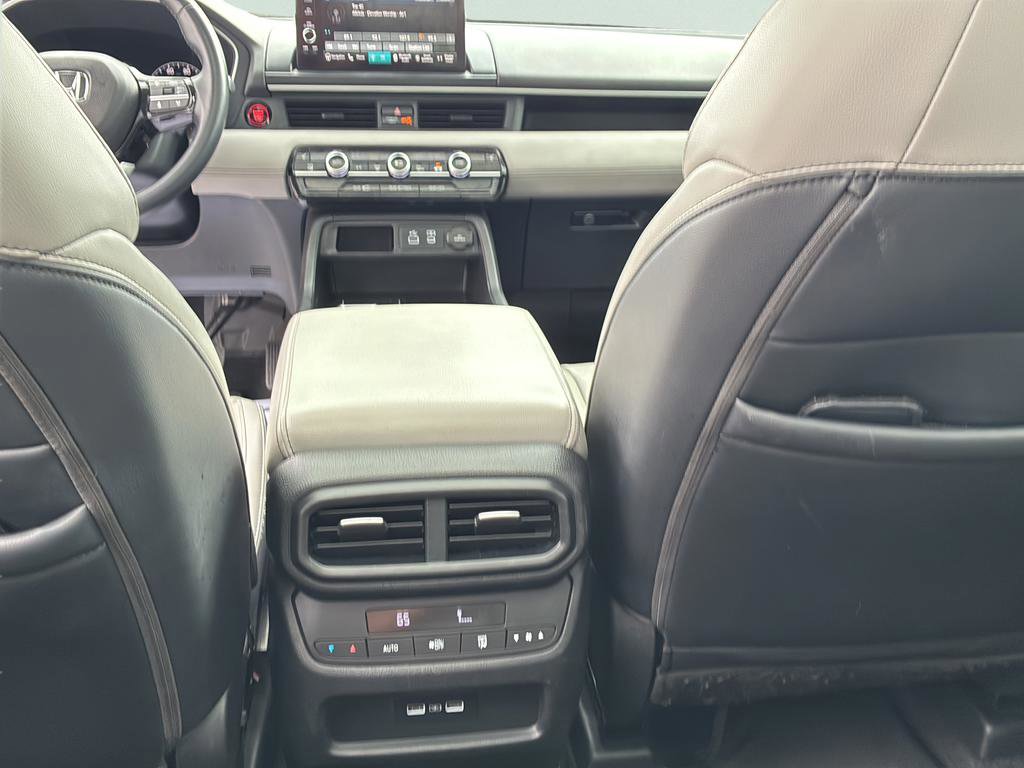 Used 2023 Honda Pilot Touring image 28