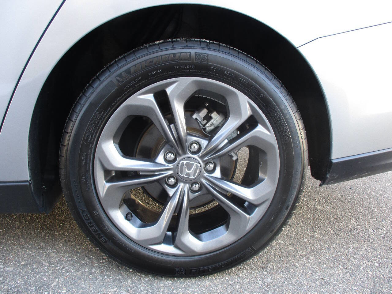 Used 2023 Honda Accord EX image 45