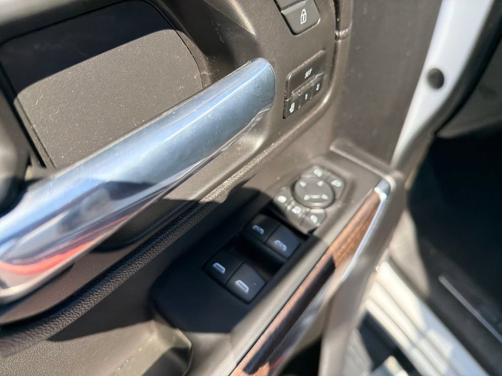 Used 2021 GMC Sierra 2500 Denali w/ Denali Ultimate Package AWD/4WD image 11