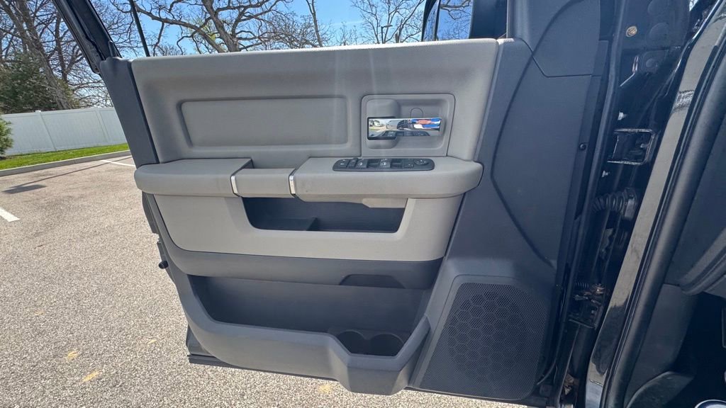 Used 2011 RAM 3500 Big Horn image 21