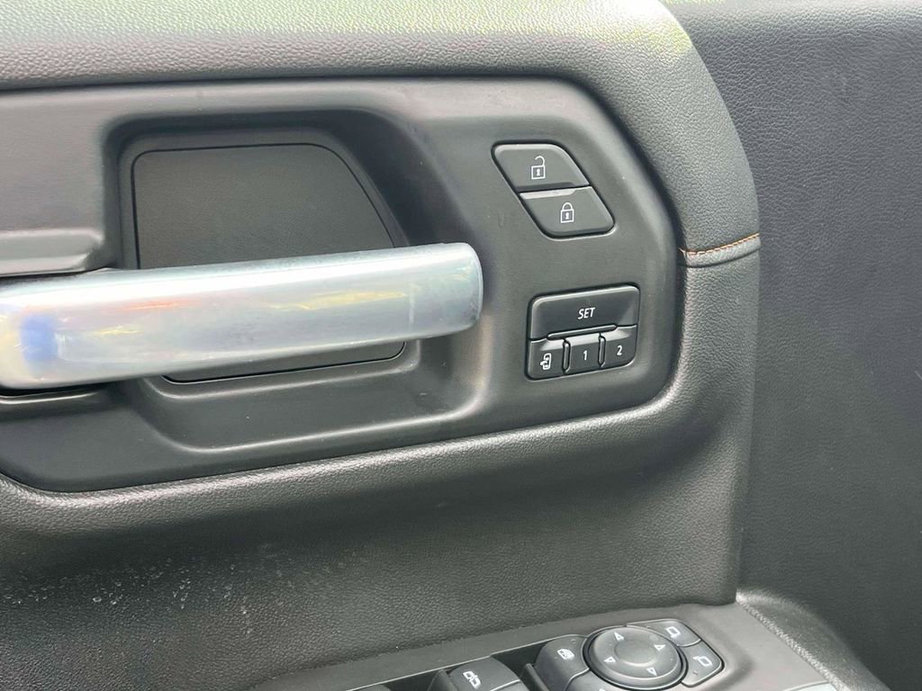 Used 2021 GMC Sierra 1500 AT4 w/ AT4 Premium Package image 14