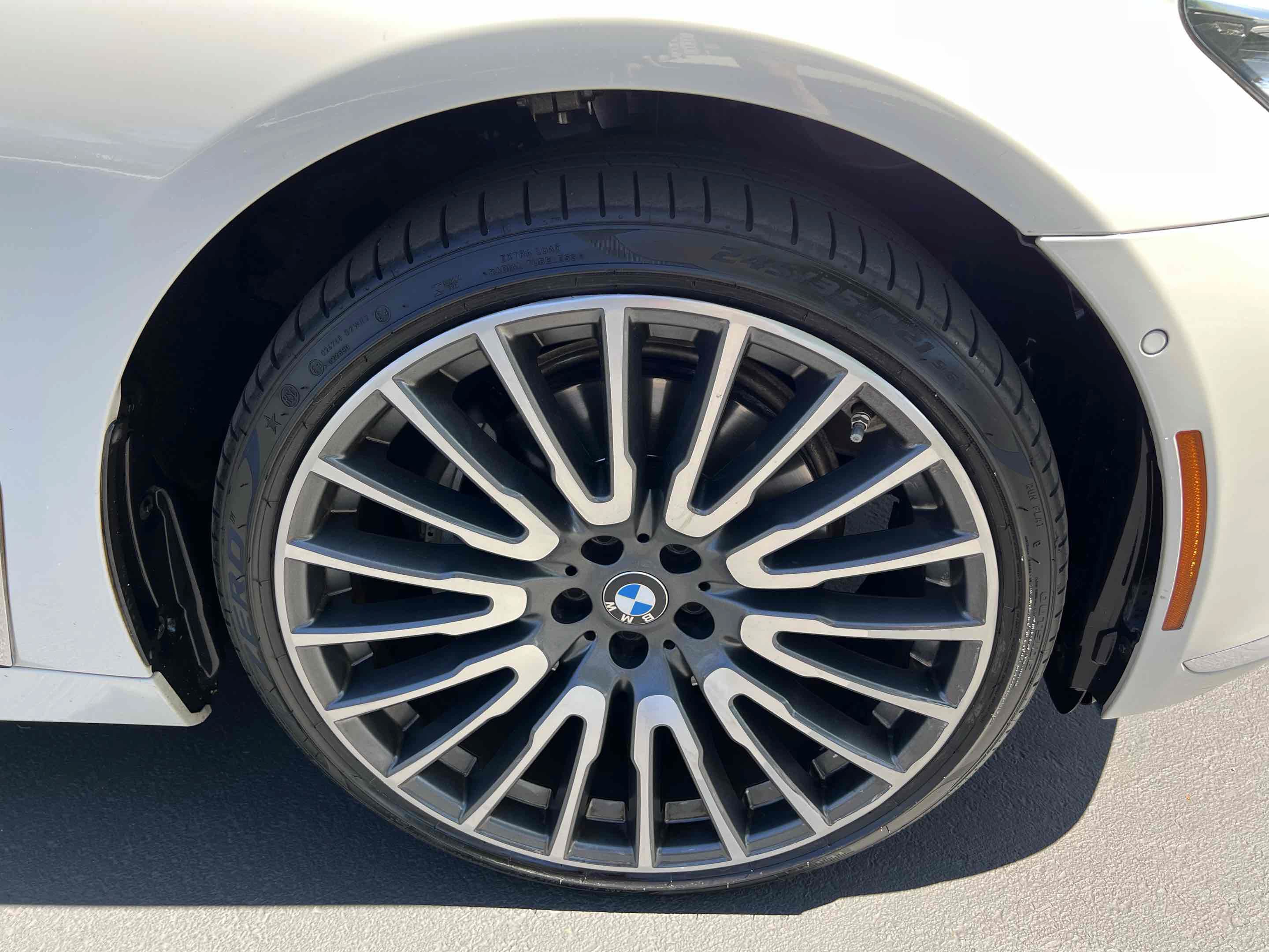 Used 2018 BMW 740e xDrive AWD/4WD image 91