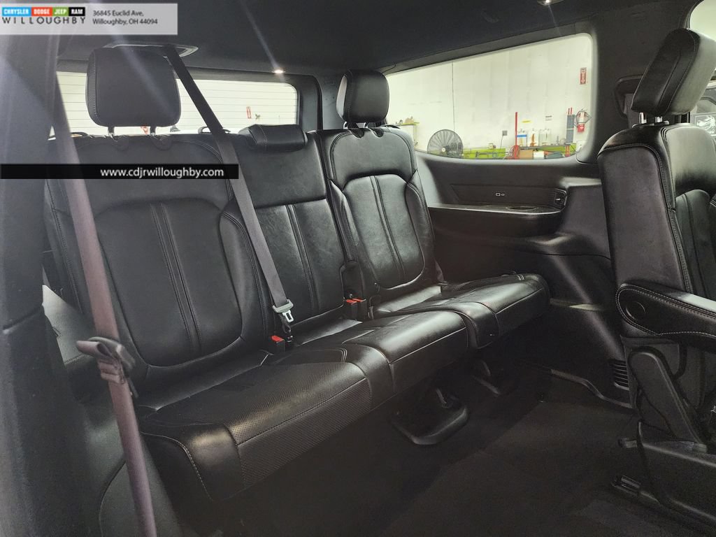 Used 2024 Jeep Wagoneer Series II AWD/4WD image 31