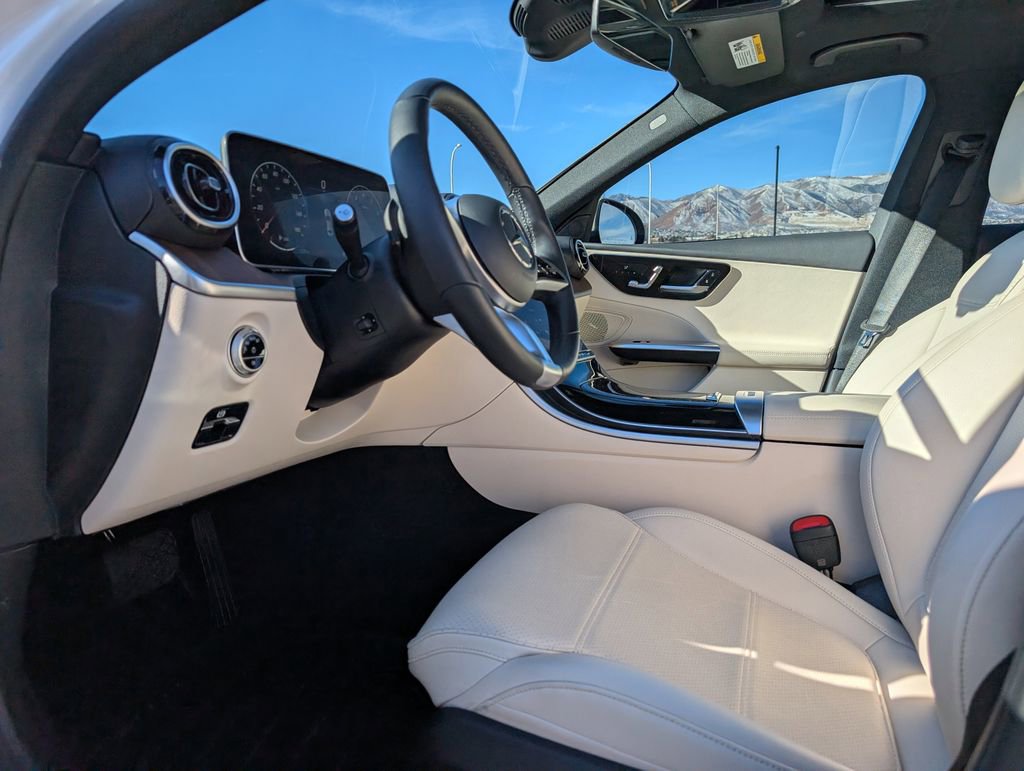 Used 2023 Mercedes-Benz C 300 4MATIC Sedan image 10