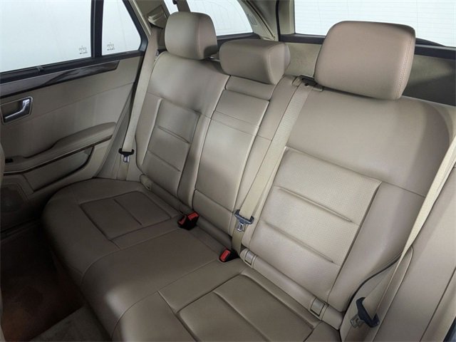 Used 2011 Mercedes-Benz E 350 4MATIC Wagon image 22