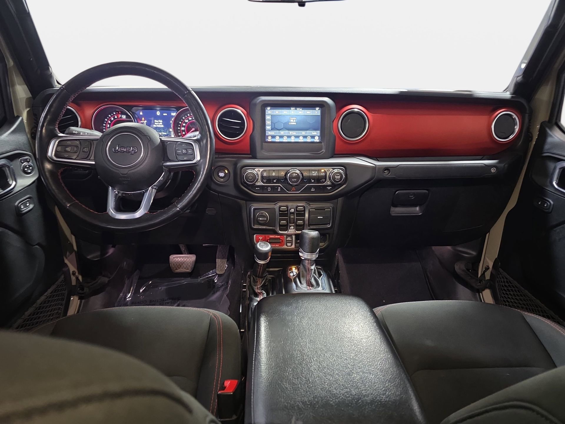 Used 2020 Jeep Gladiator Rubicon w/ Cold Weather Group AWD/4WD image 9