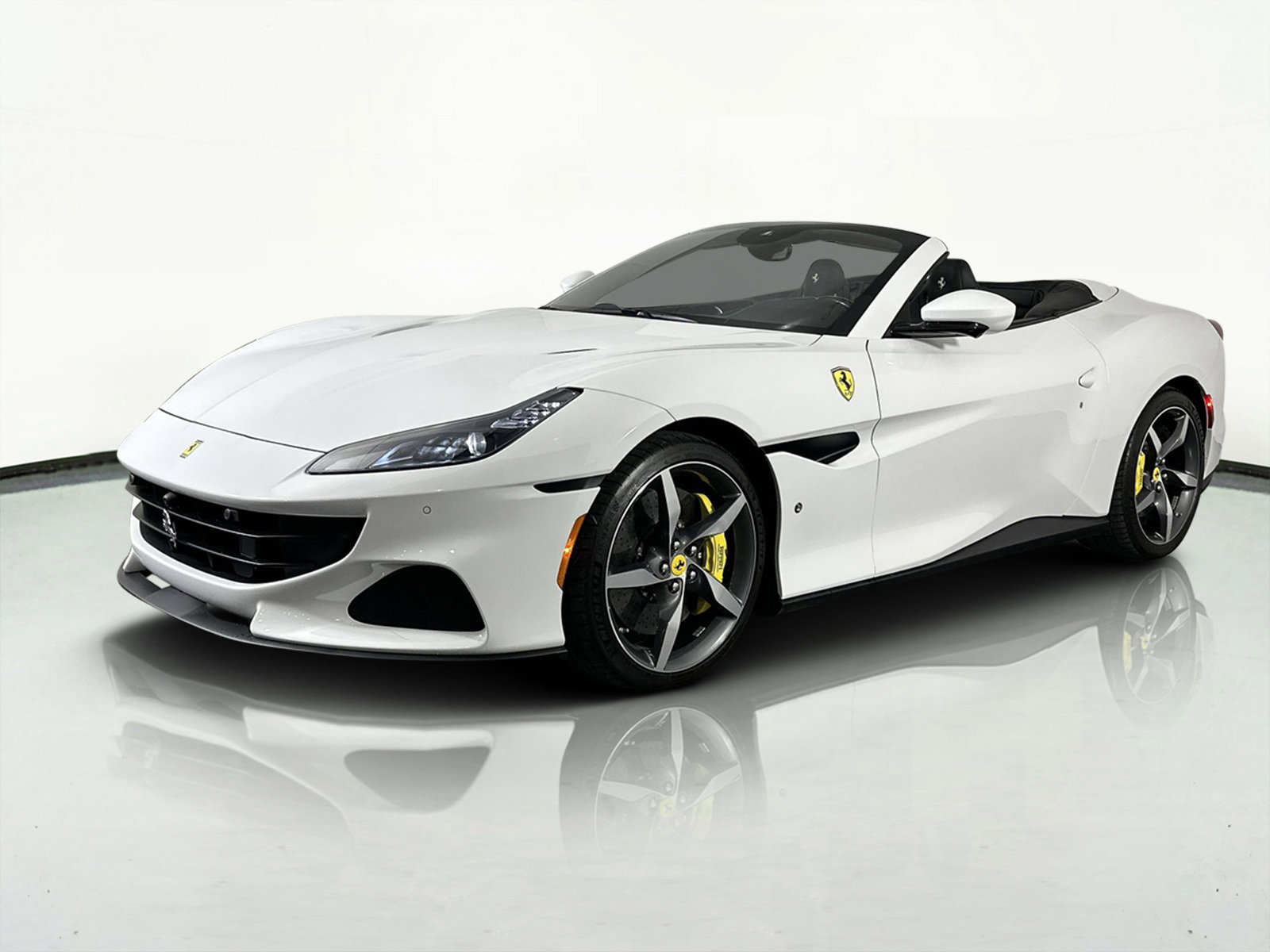 Used 2022 Ferrari Portofino M image 4