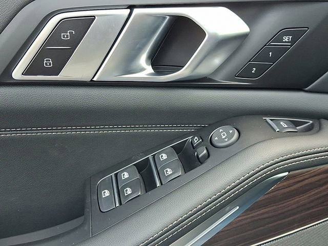 Used 2026 BMW X5 xDrive40i w/ Premium Package image 8