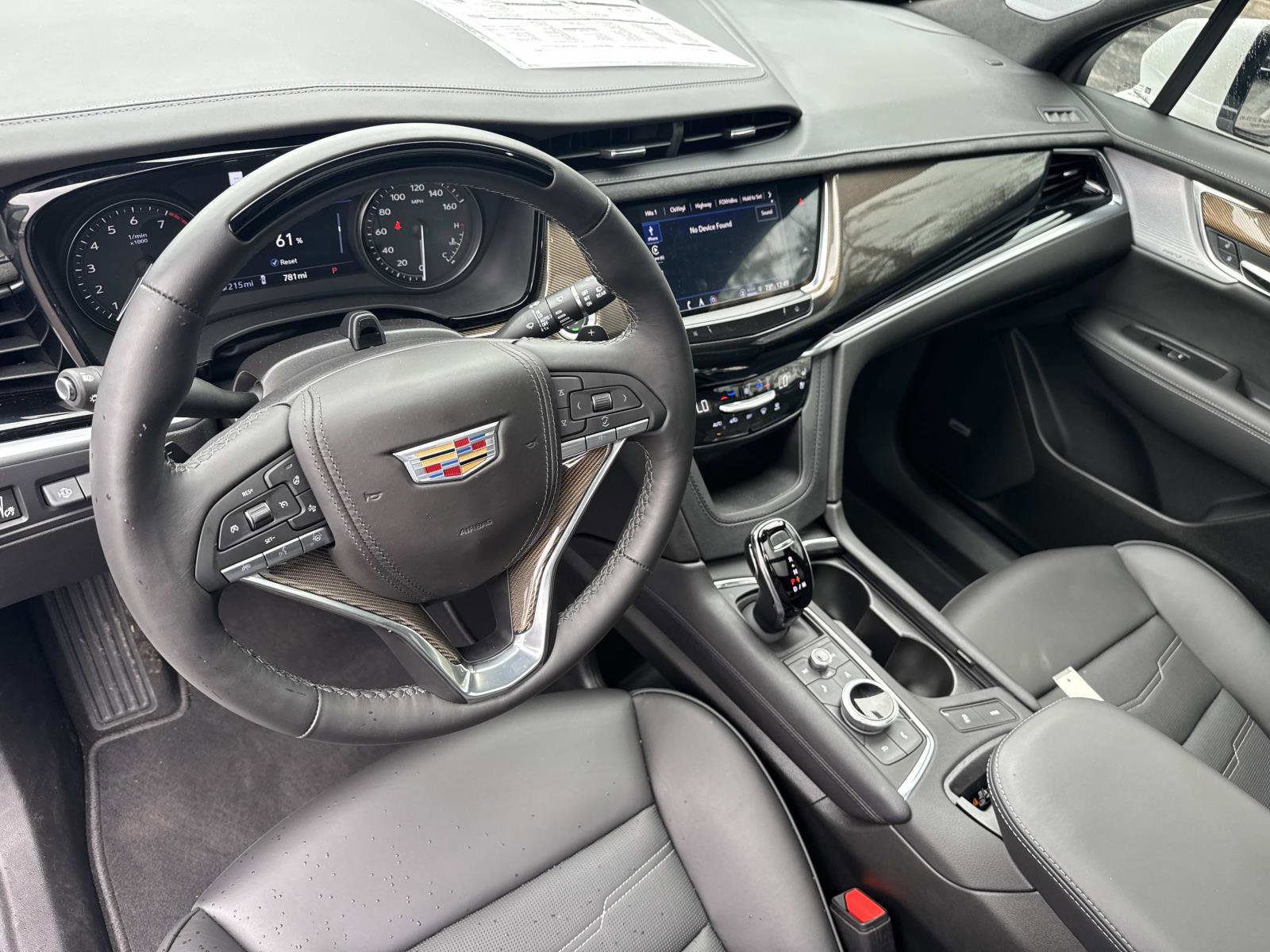 New 2025 Cadillac XT6 Premium Luxury w/ Platinum Package image 20