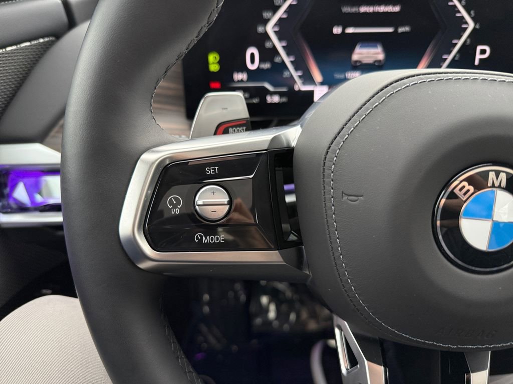 Certified 2025 BMW 740i xDrive image 31