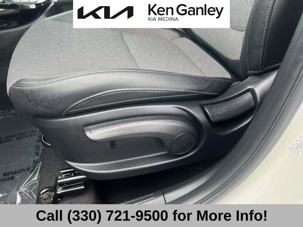 Used 2024 Kia Seltos S image 29