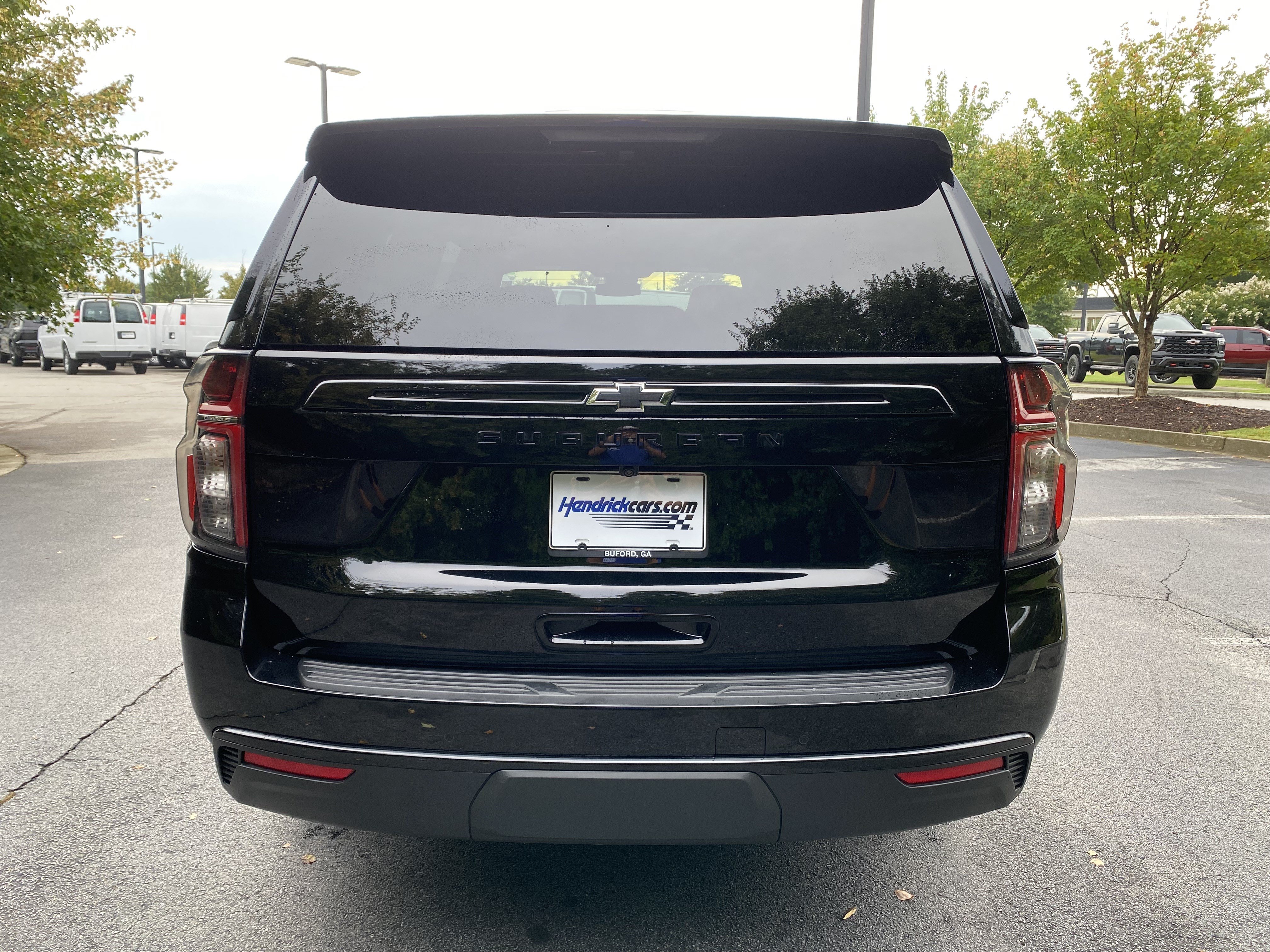 Used 2024 Chevrolet Suburban Z71 w/ Z71 Off-Road Package AWD/4WD image 8