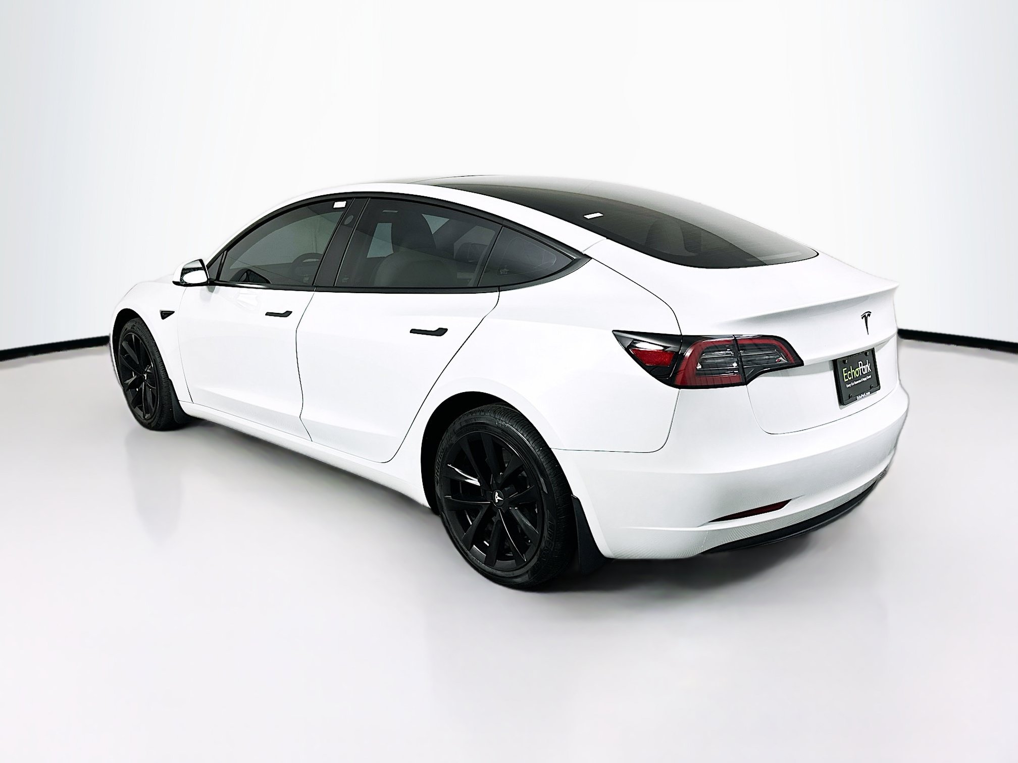 Used 2023 Tesla Model 3 Standard Range RWD image 5