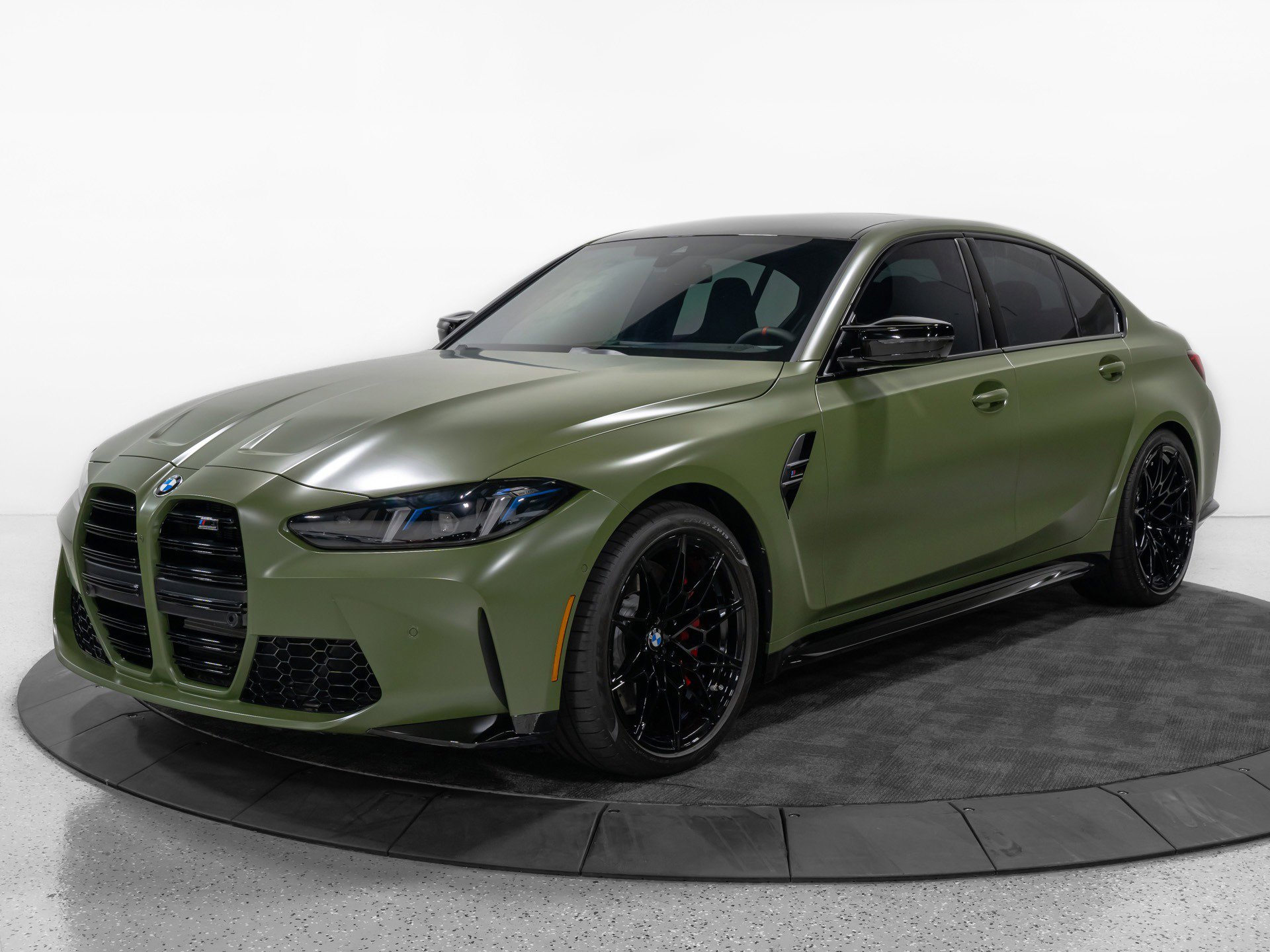 Used 2025 BMW M3 Competition AWD/4WD image 2