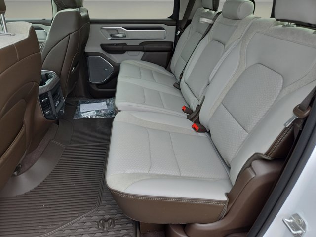 New 2026 RAM 1500 Laramie AWD/4WD image 38