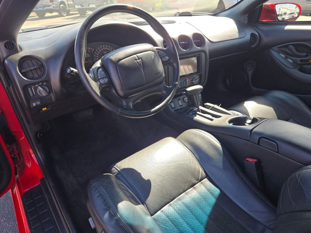 Used 2000 Pontiac Firebird Trans Am RWD image 17