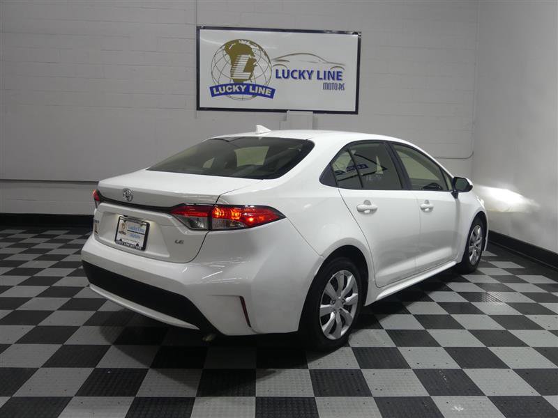 Used 2022 Toyota Corolla LE image 10