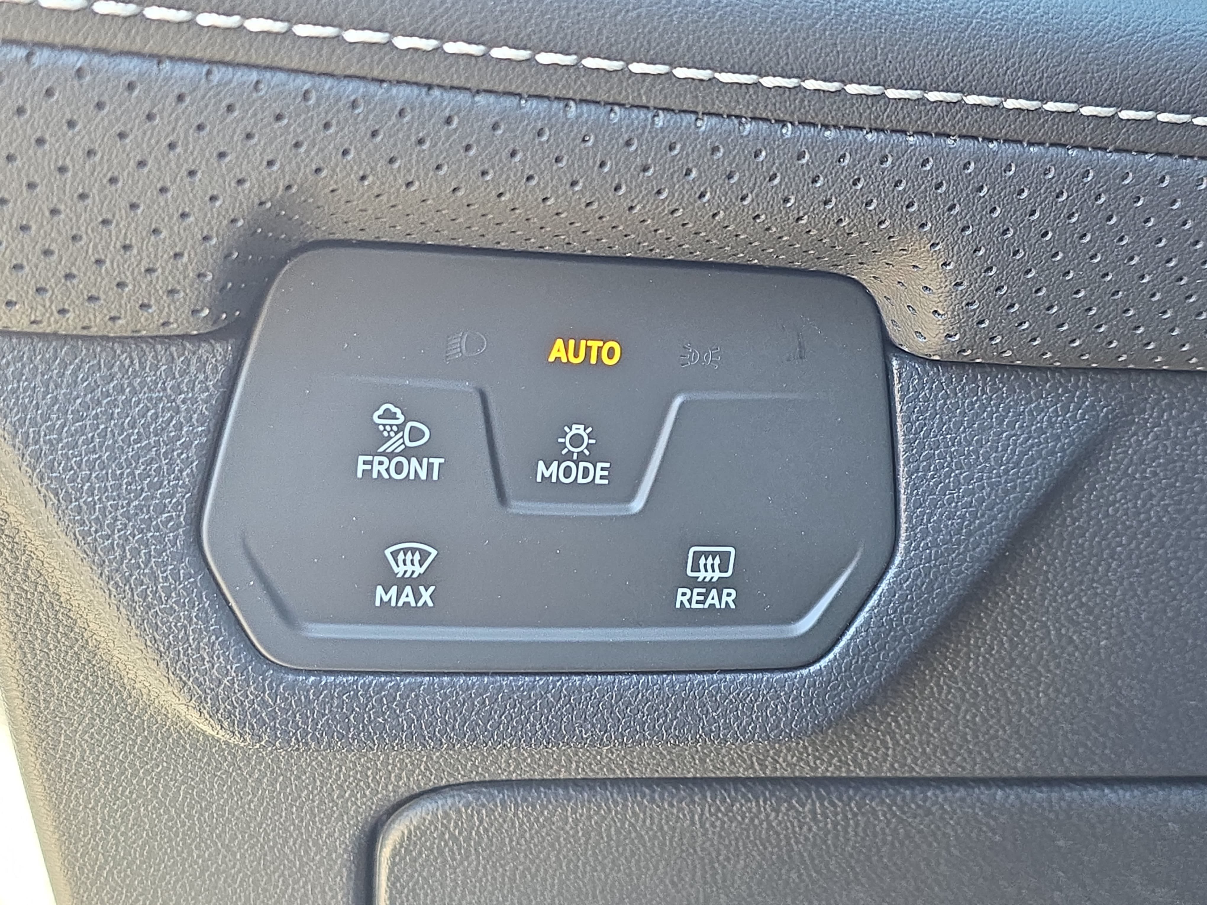 New 2026 Volkswagen Atlas SE AWD/4WD image 26