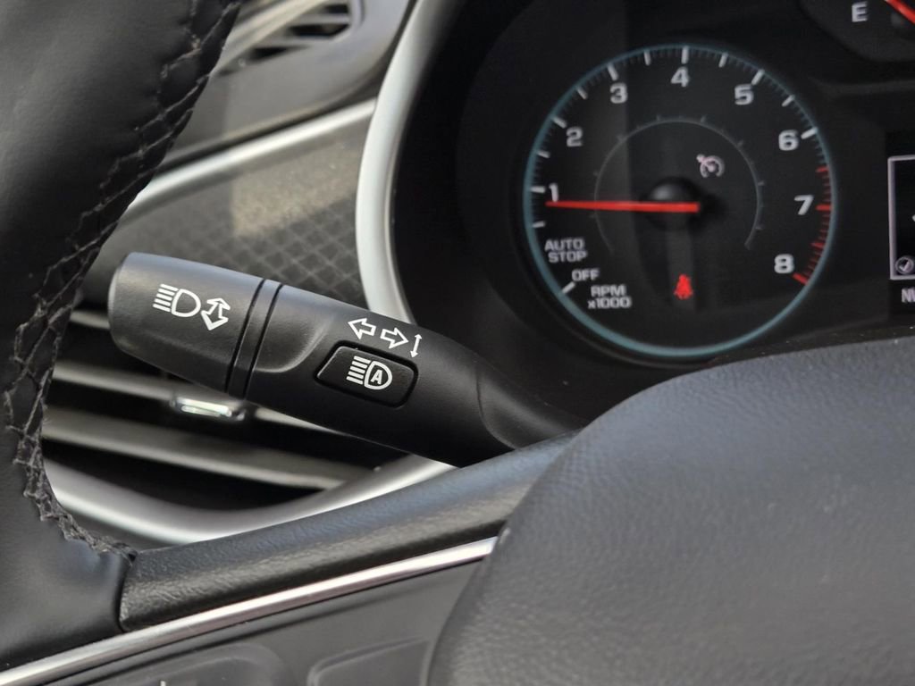 Used 2025 Chevrolet Malibu RS image 14