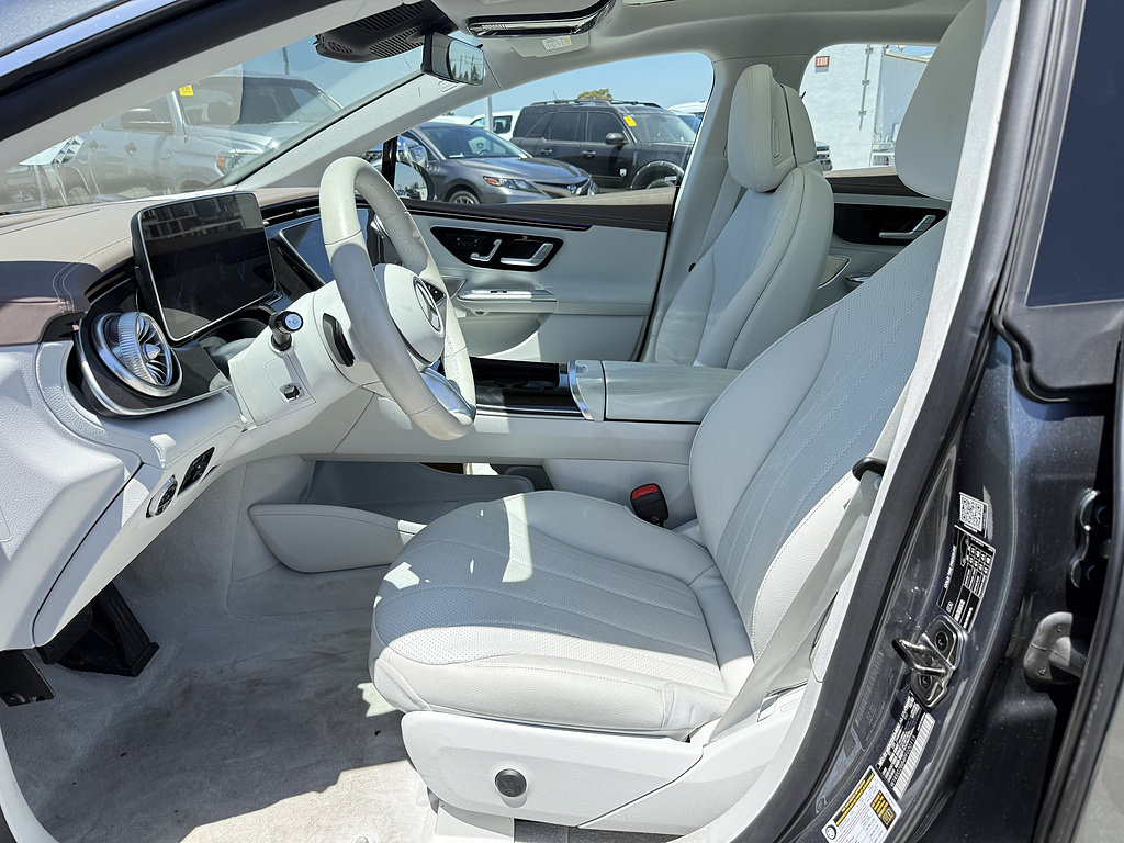 Used 2023 Mercedes-Benz EQE 350+ Sedan w/ Pinnacle Trim Package image 5