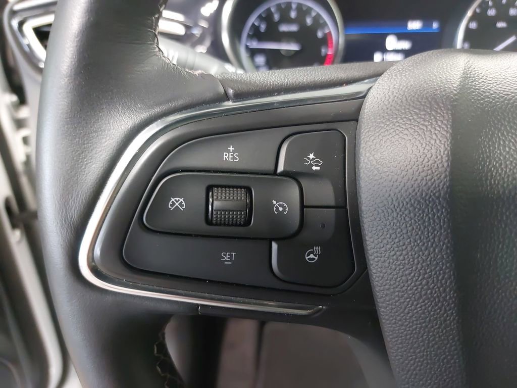 Used 2022 Buick Encore GX Essence w/ Experience Buick Package AWD/4WD image 17