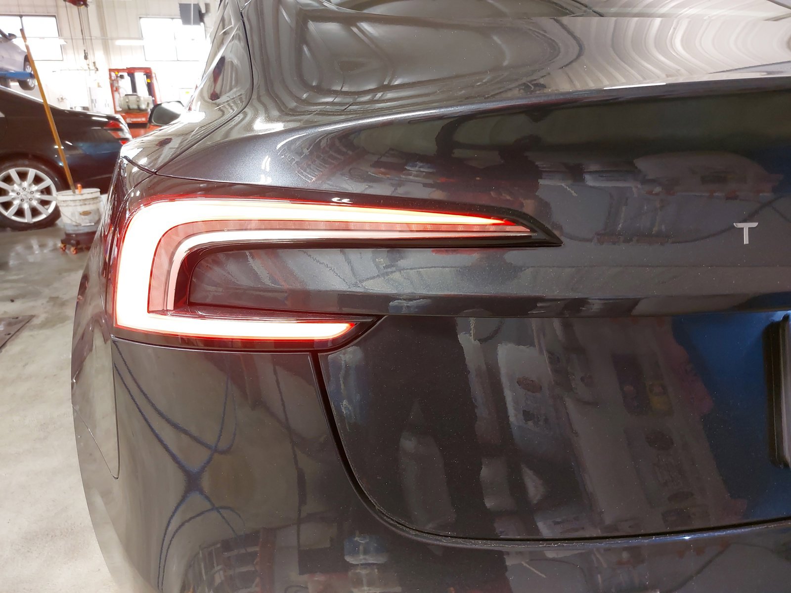 Used 2025 Tesla Model 3 Long Range RWD image 37