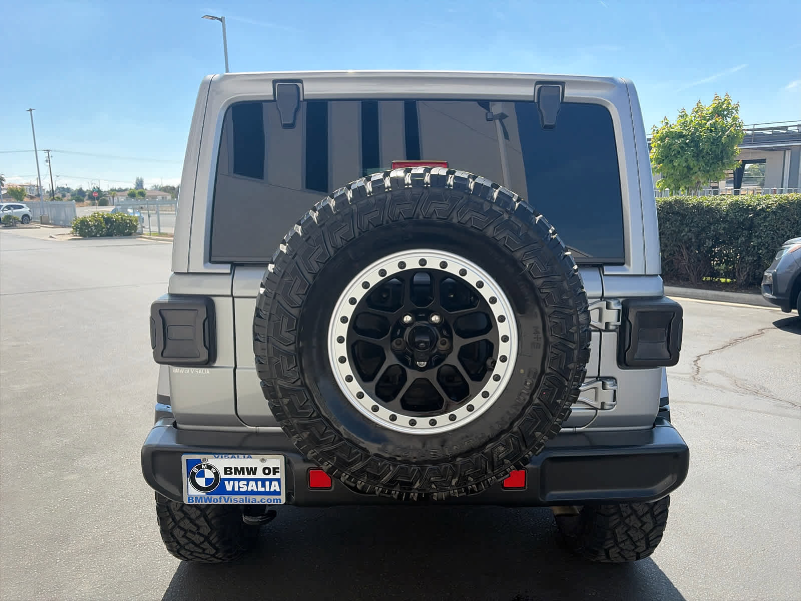 Used 2021 Jeep Wrangler Unlimited Sahara AWD/4WD image 5