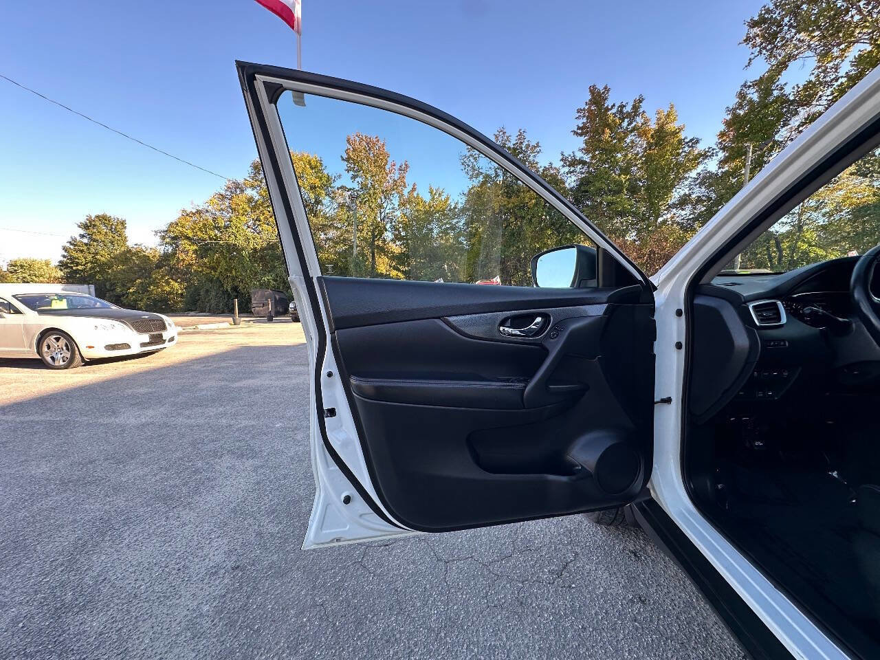 Used 2016 Nissan Rogue SL image 15