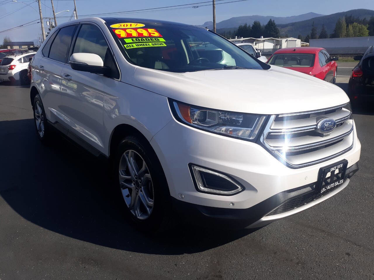 Used 2017 Ford Edge Titanium w/ Equipment Group 302A image 3