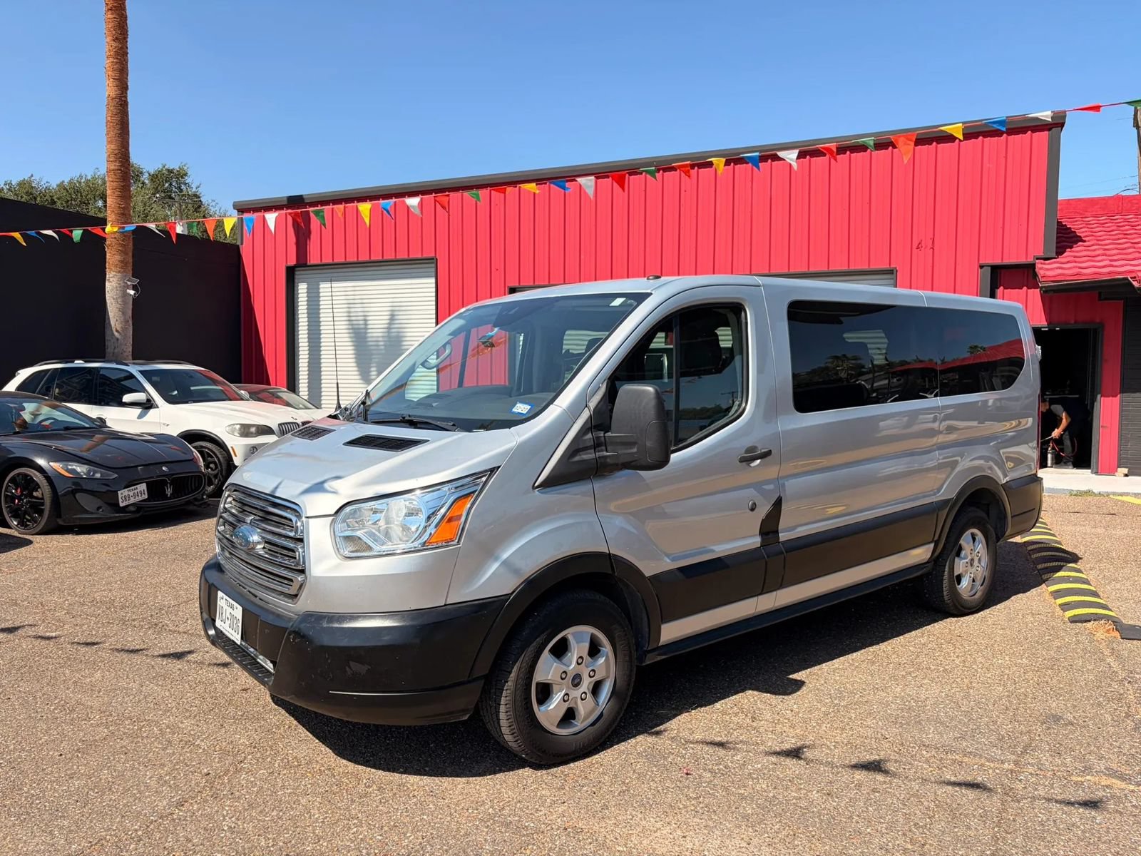 Used 2019 Ford Transit 150 XLT RWD image 2