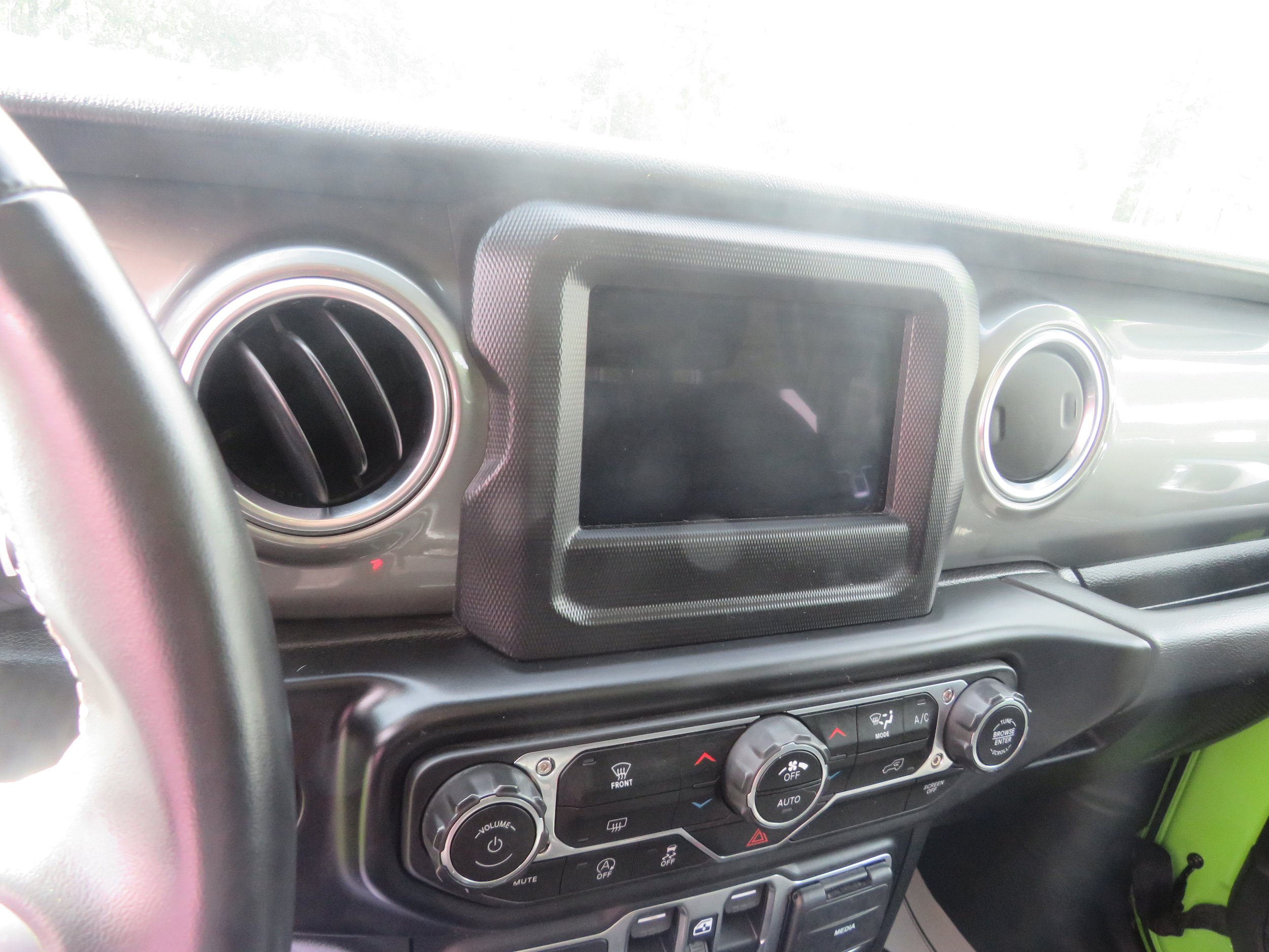 Used 2021 Jeep Wrangler Unlimited Sahara AWD/4WD image 15