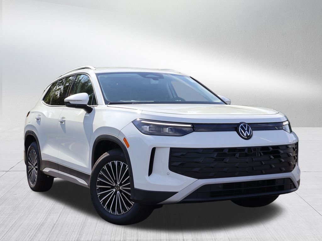 New 2025 Volkswagen Tiguan S image 1