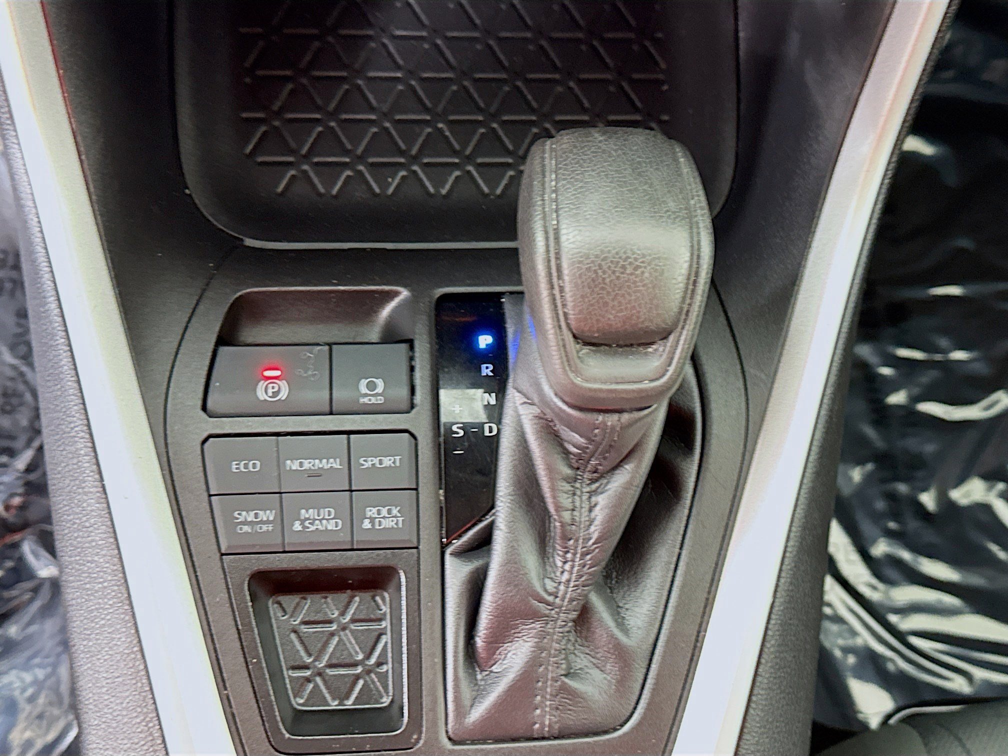 Used 2022 Toyota RAV4 XLE image 20