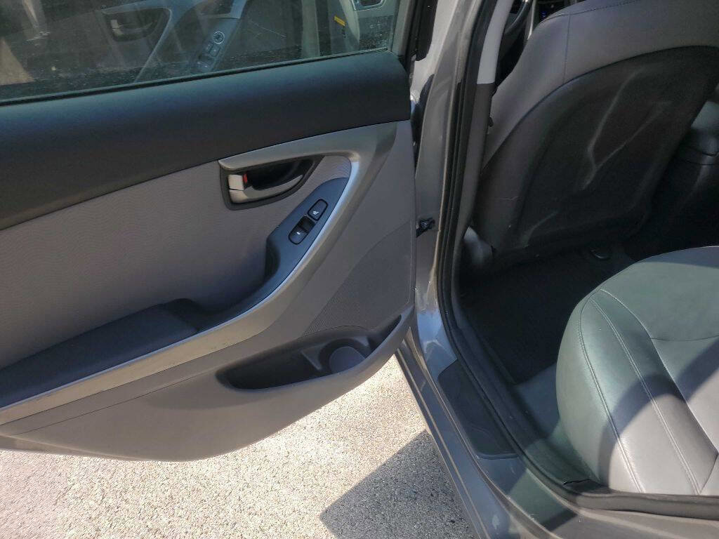 Used 2013 Hyundai Elantra Limited FWD image 57
