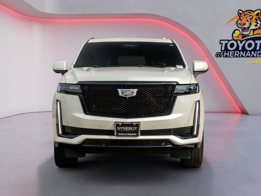 Used 2022 Cadillac Escalade Sport Platinum w/ LPO, ONYX Package AWD/4WD image 2