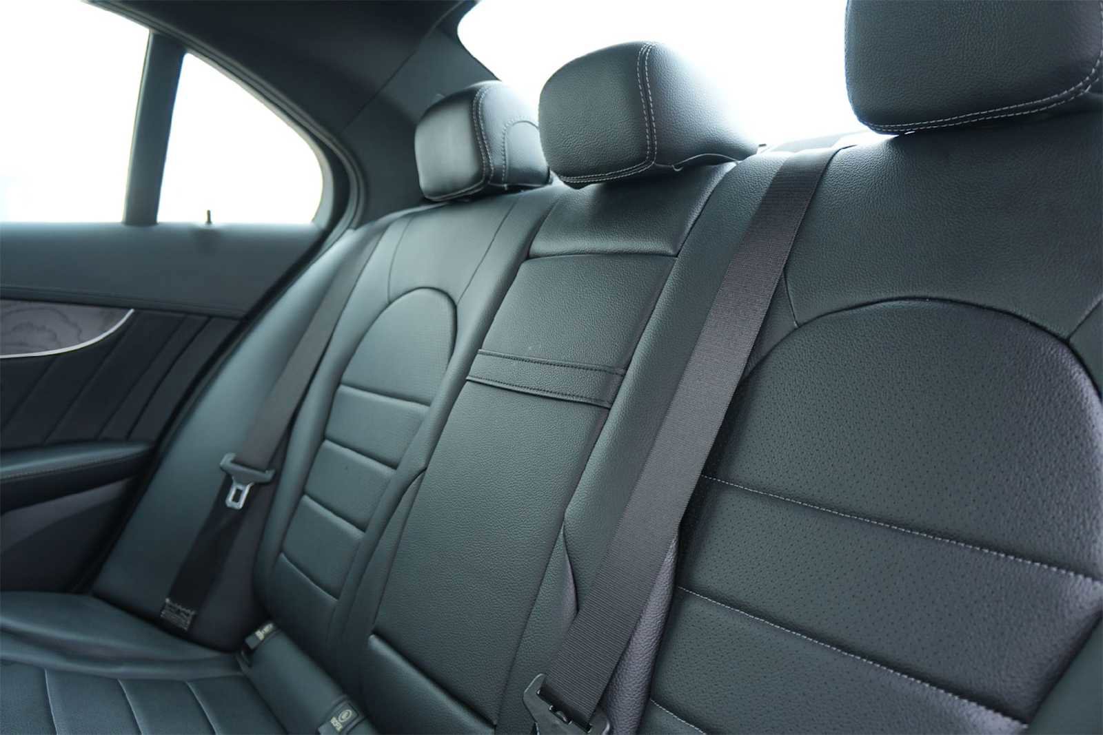 Used 2015 Mercedes-Benz C 400 4MATIC image 13