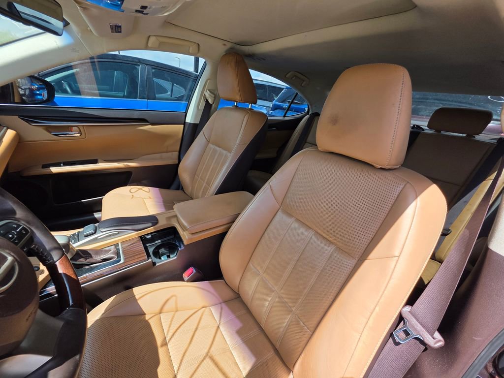 Used 2017 Lexus ES 350 w/ Luxury Package FWD image 10