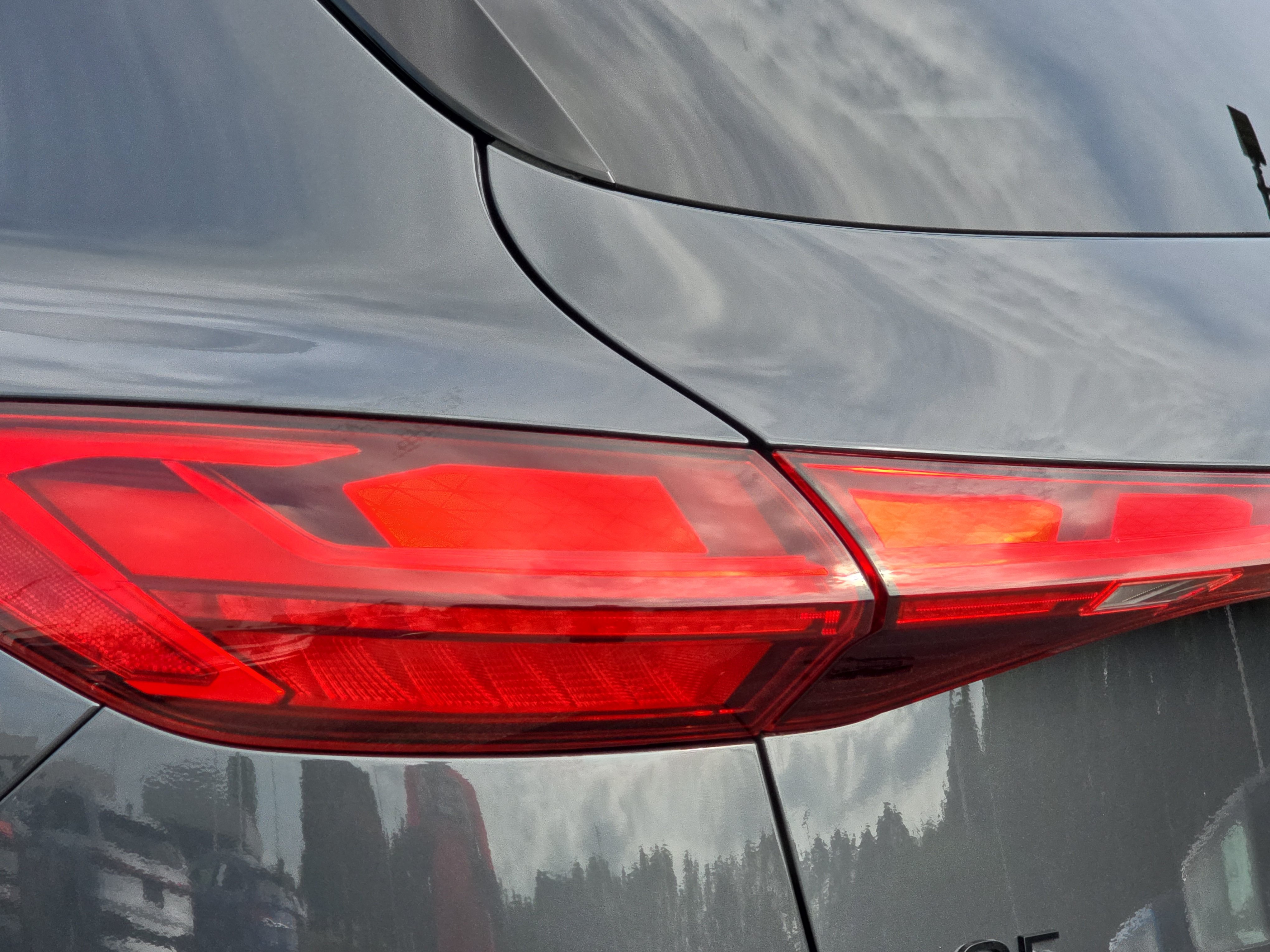 Certified 2025 Audi Q5 Prestige AWD/4WD image 34