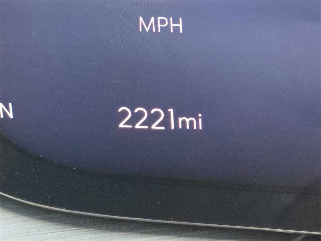 Used 2025 Buick Envision Preferred image 28