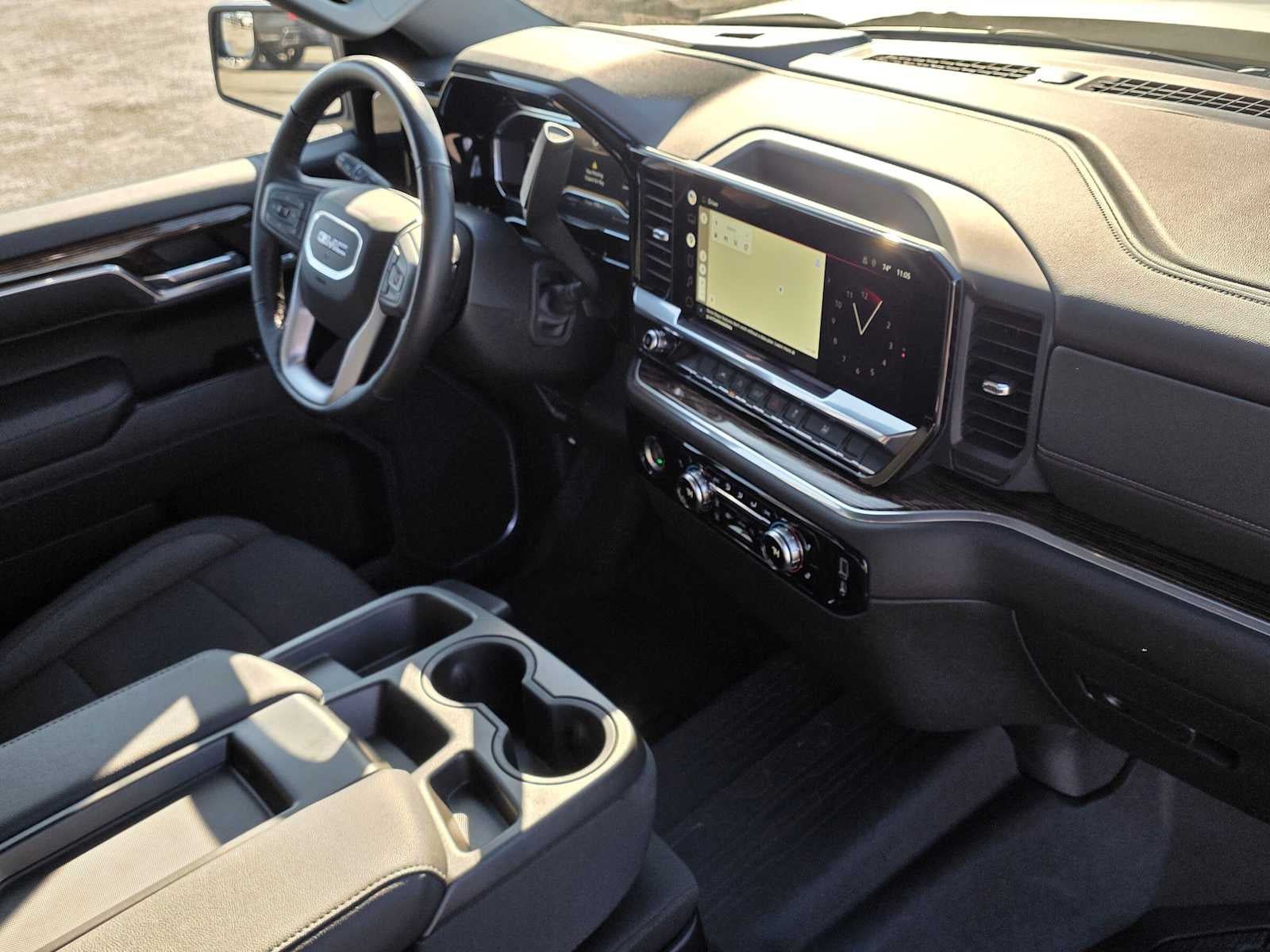 Certified 2022 GMC Sierra 1500 Elevation w/ LPO, Elevation Black Package AWD/4WD image 10