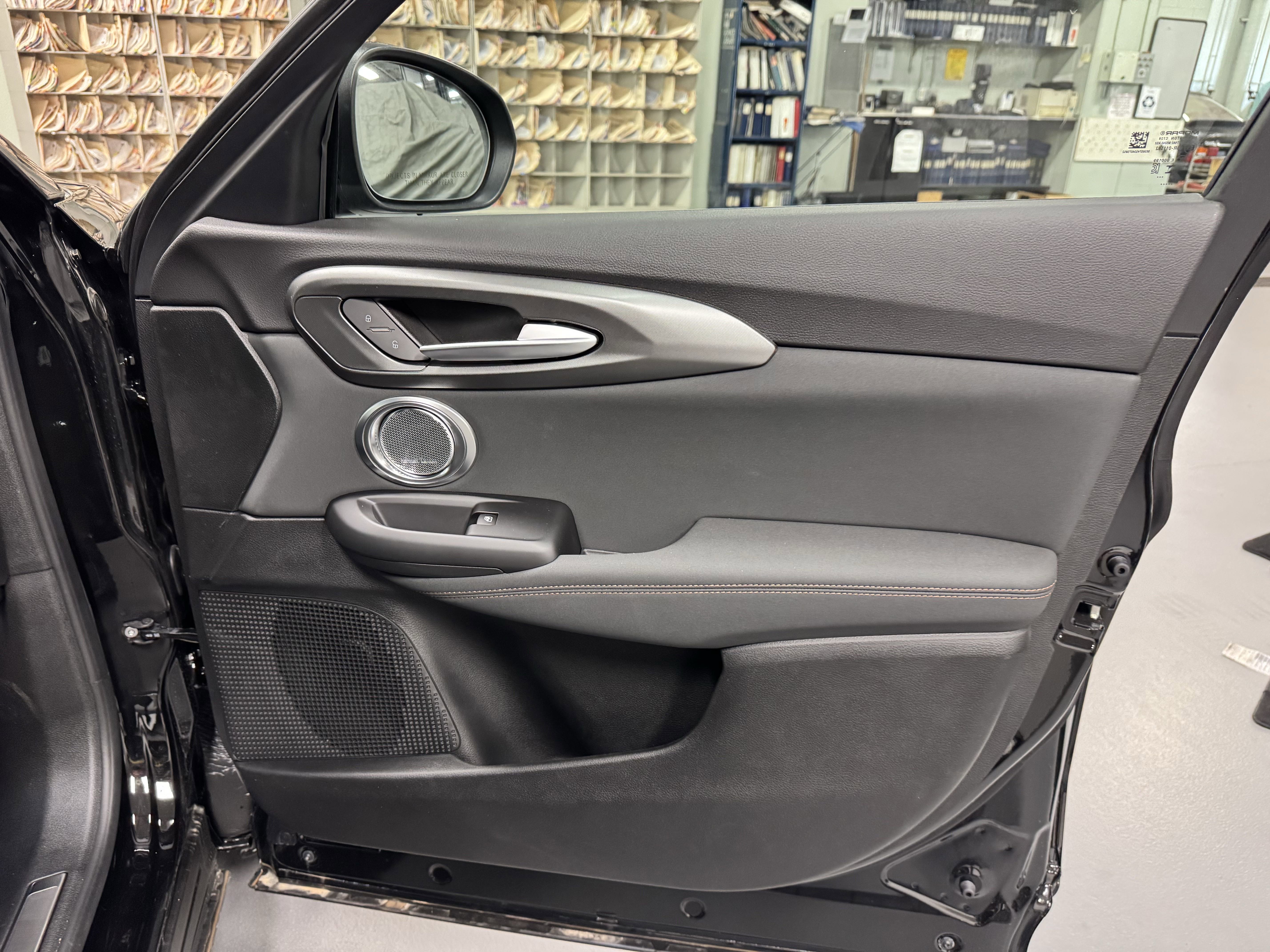 New 2025 Alfa Romeo Tonale image 8