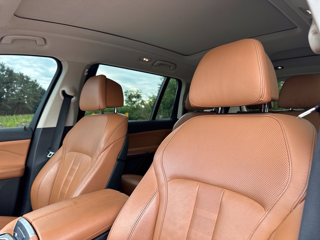 Used 2021 BMW X7 xDrive40i w/ Premium Package AWD/4WD image 19