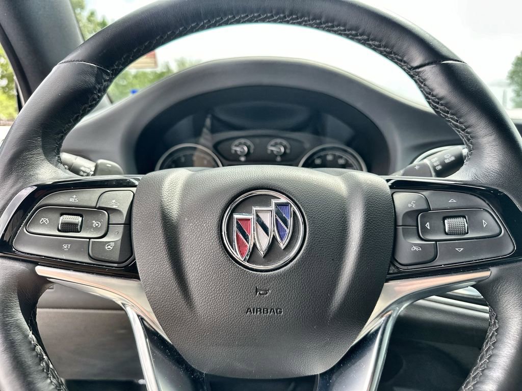 Used 2022 Buick Enclave Essence w/ Sport Touring Edition image 12