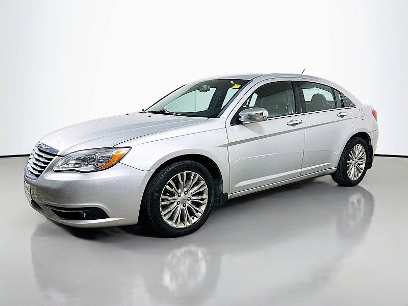 Used 2012 Chrysler 200 Limited w/ Sun/Sound Group FWD image 3