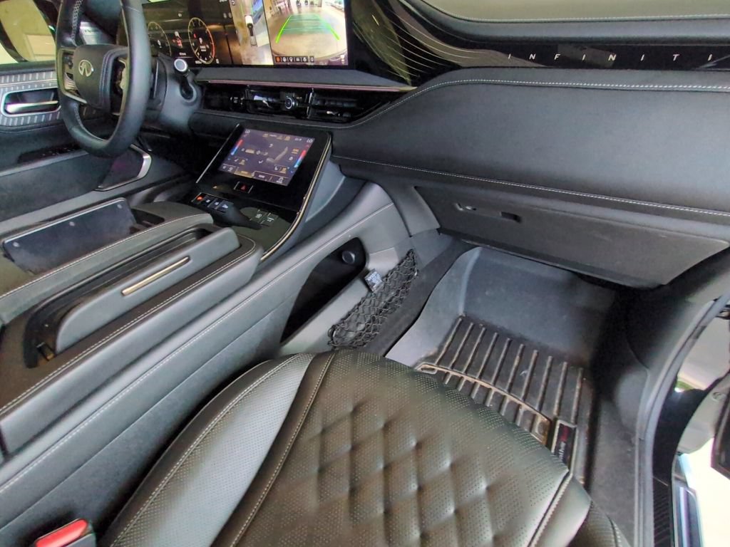 Used 2025 INFINITI QX80 Autograph w/ Autograph Exterior Package AWD/4WD image 28