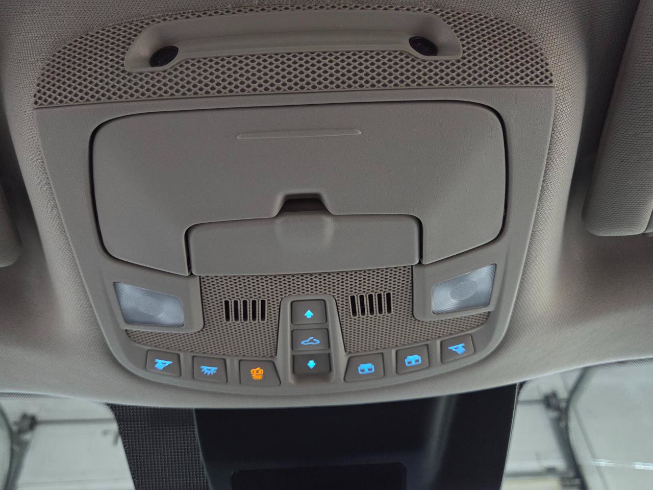 Used 2018 Ford Expedition Limited w/ Equipment Group 301A AWD/4WD image 41