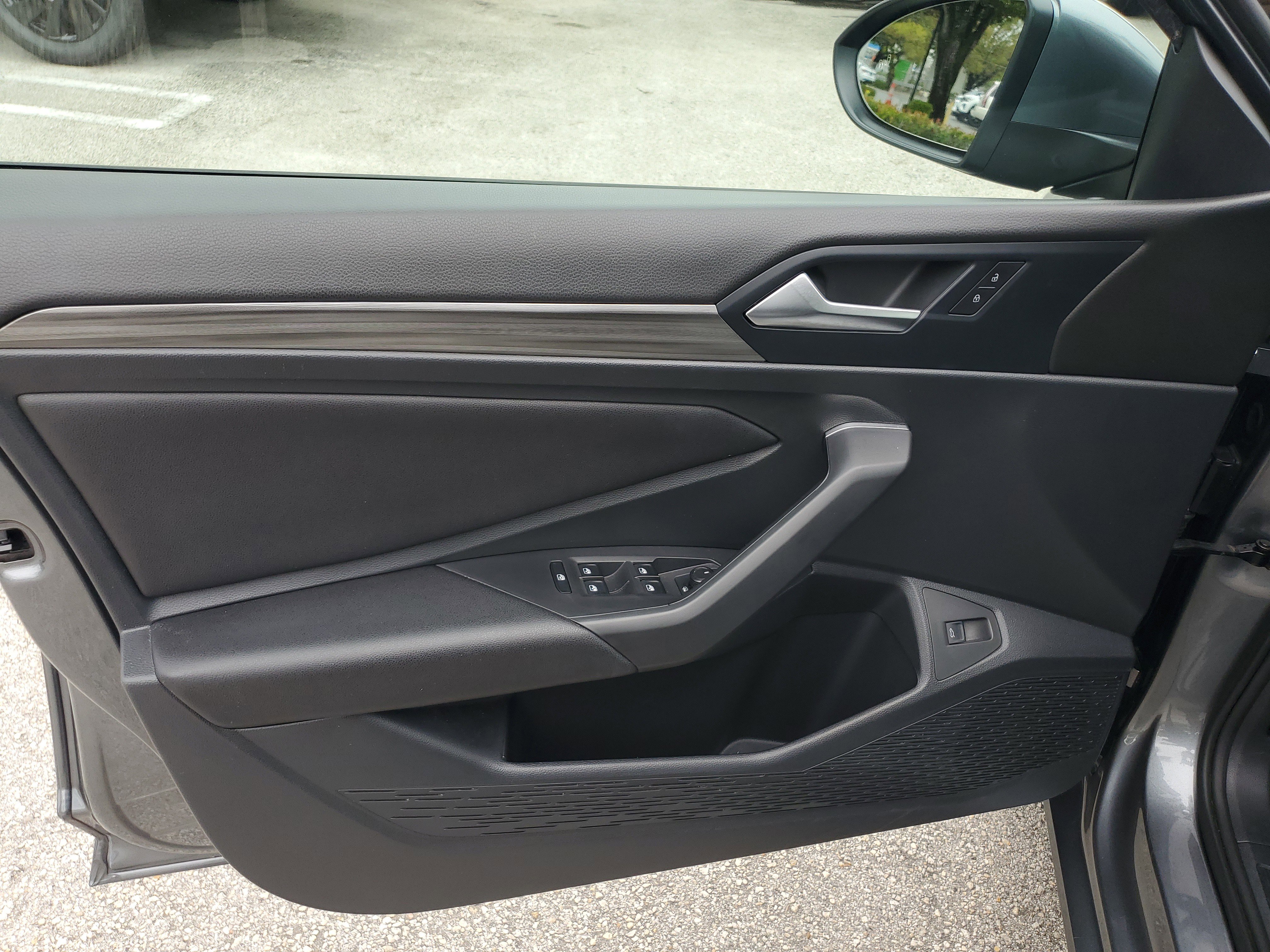 Used 2019 Volkswagen Jetta SEL image 20